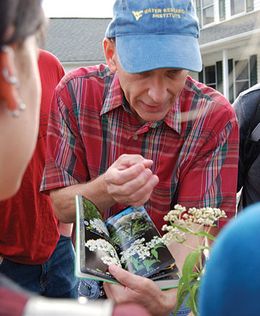 Jeff Skousen teaching students about plants